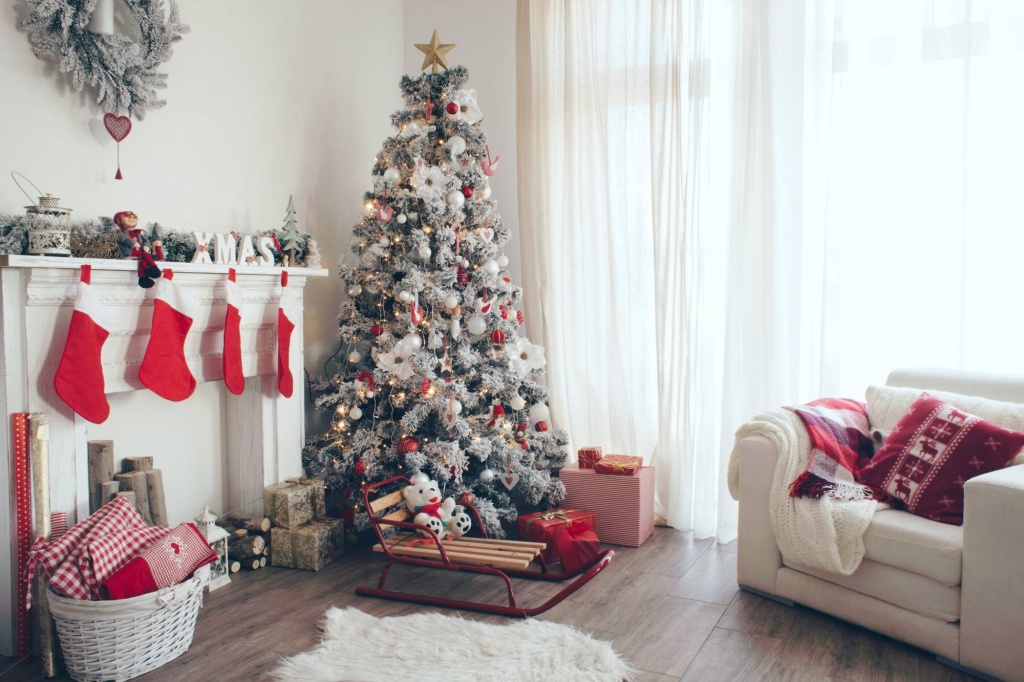 С Новым годом! С Новым годом!