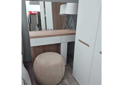 Стол туалетный  Анри